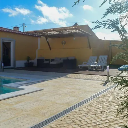 Quinta Da Cerca T1 / Romântico Lourinhã